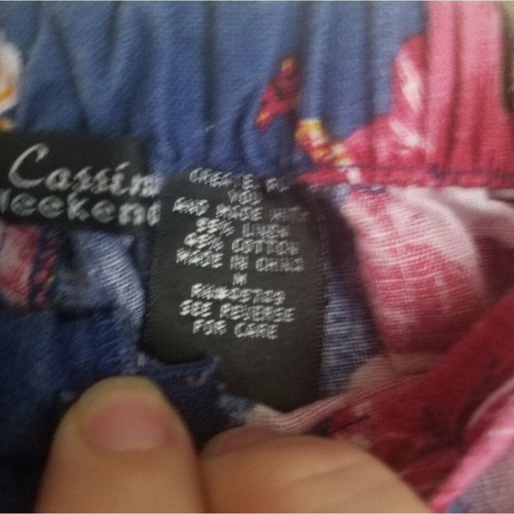 Oleg Cassini Blue Capris with Pink Hibiscus Flowers Size Med - Picture 4 of 7